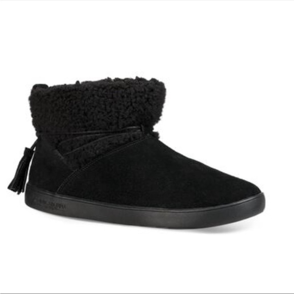 Kookaburra by Ugg Isana Short Black Suede Boots - Picture 1 of 7